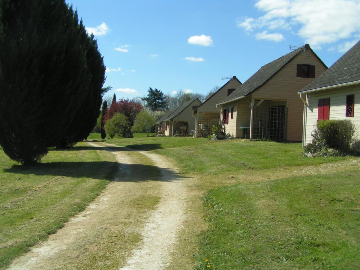 Villa Domaine De Vaulatour. Payzac  Exterior foto